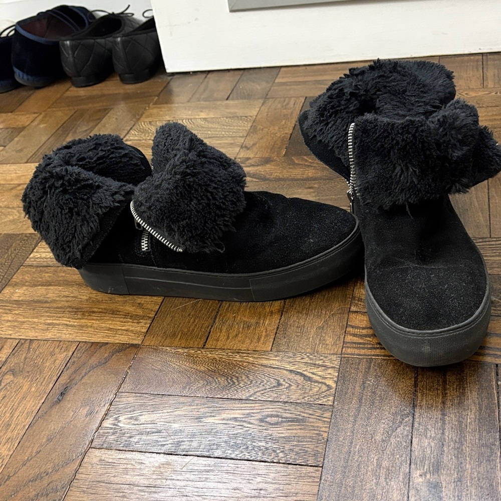 Women's Black Fur-Lined Sneakers - J slides
